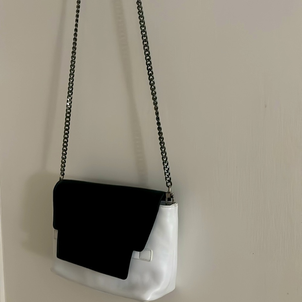 Rían Katherine - 12-Hour Clutch 🌺🌺